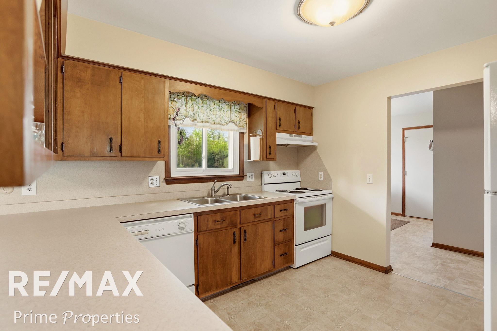 4301 Curtis Road Birch Run, MI 48415 - Photo 14 of 59 50208296-24654b7d-8a65-4438-80b6-c5ac2195f5d6.JPG