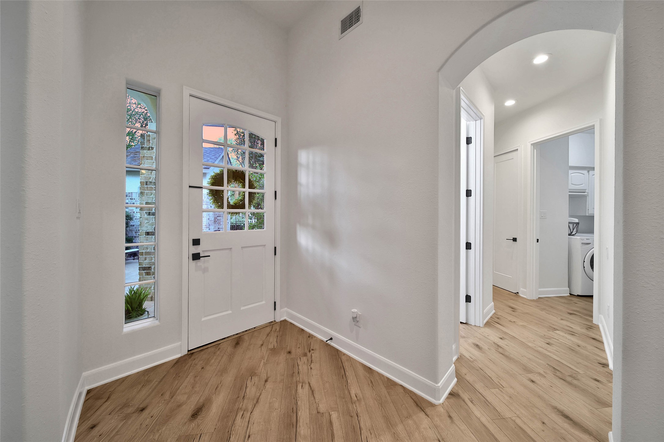 1302 Avon Way Houston, TX 77339 - Photo 5 of 50 Gallery Image 5