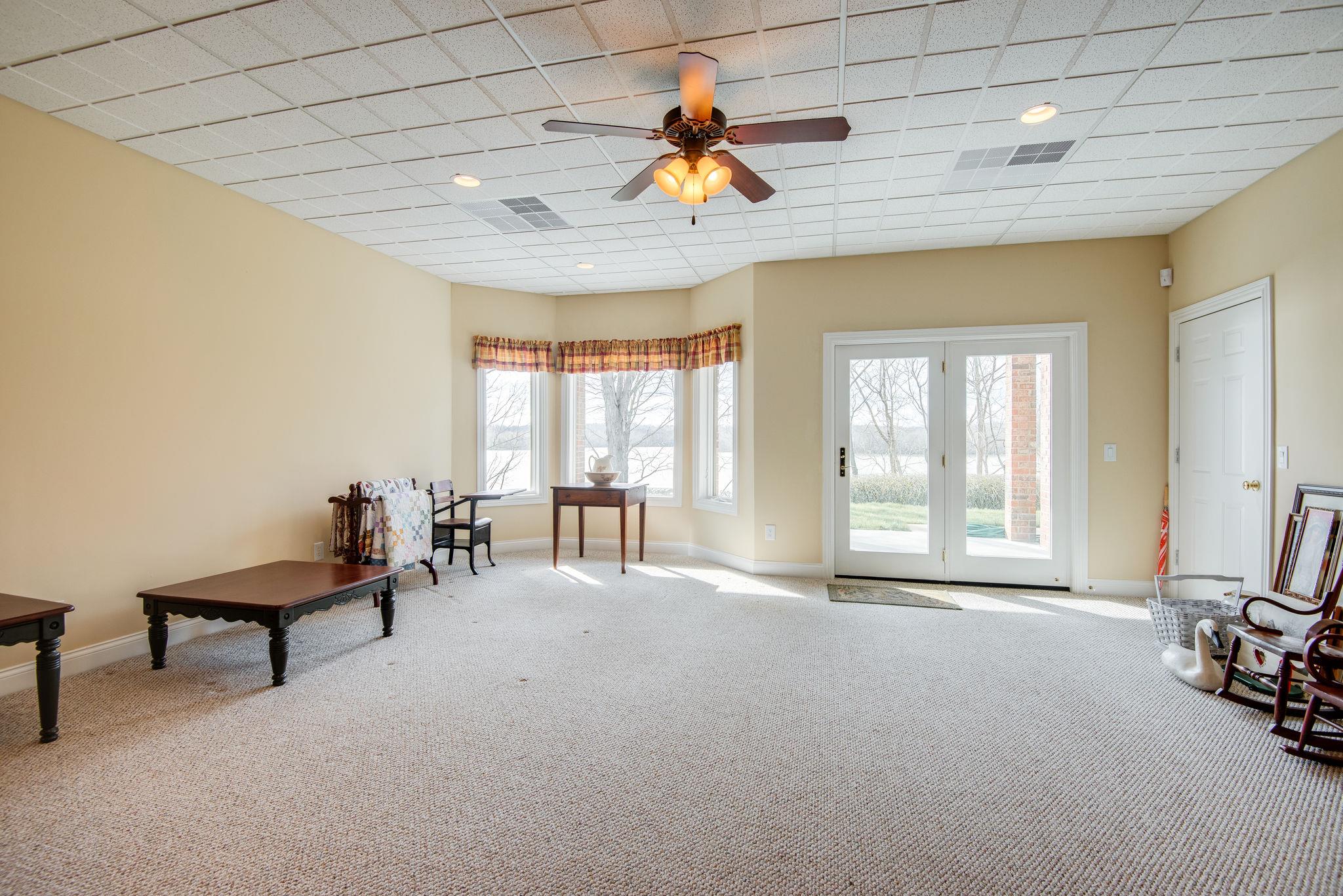 280 North Denny Road Lebanon, TN 37087 - Photo 20 of 30 a room with natural light