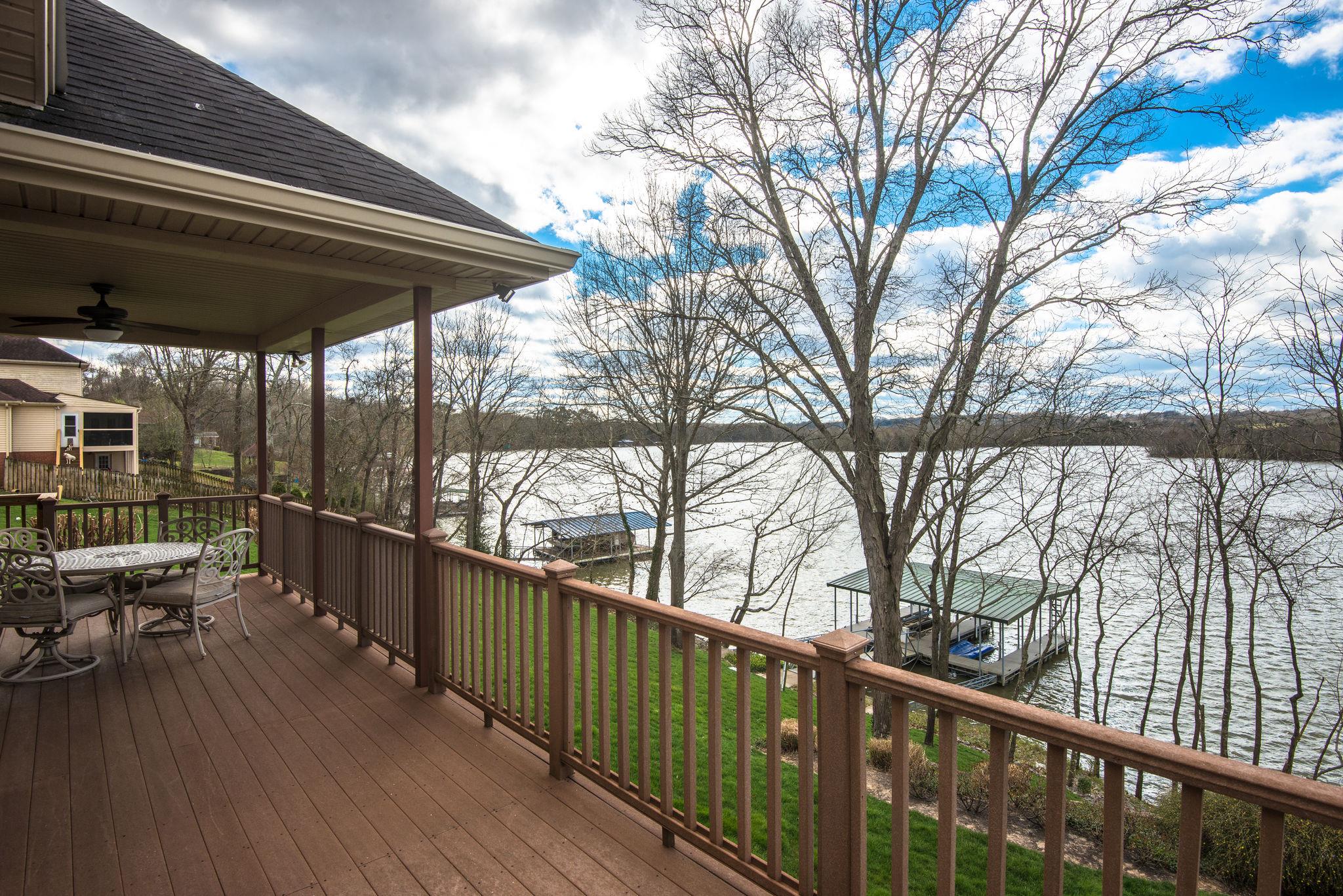 280 North Denny Road Lebanon, TN 37087 - Photo 25 of 30 a view of a two chairs in the balcony