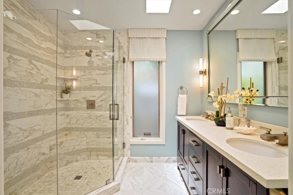 437 Emerald Bay Laguna Beach, CA 92651 - Photo 23 of 34 Guest Bathroom