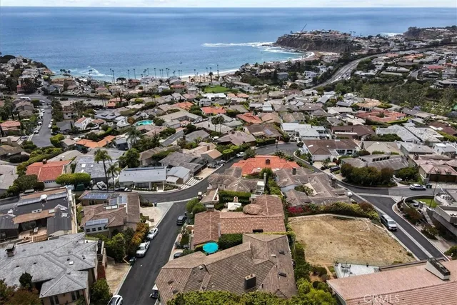 $25,000 | 437 Emerald Bay, Laguna Beach, CA 92651