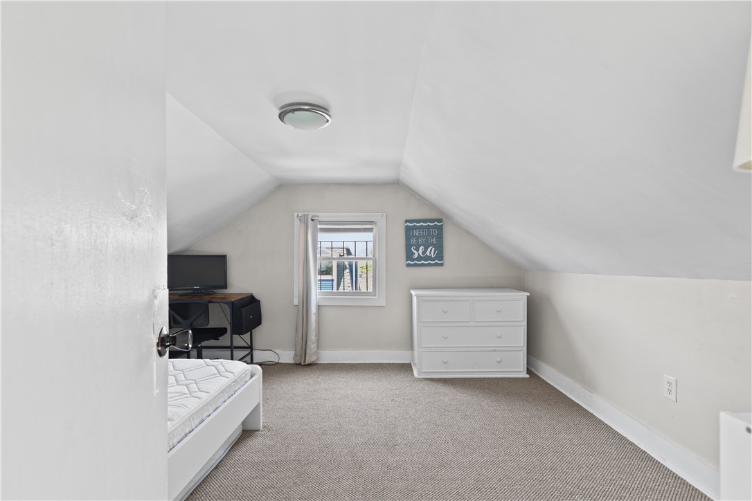 16 Dean Avenue, Unit 2 Newport, RI 02840 - Photo 18 of 21