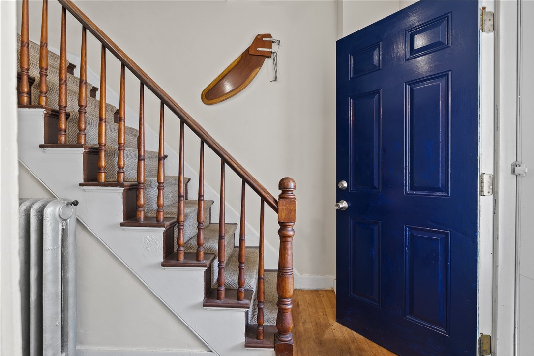 16 Dean Avenue, Unit 2 Newport, RI 02840 - Photo 4 of 21