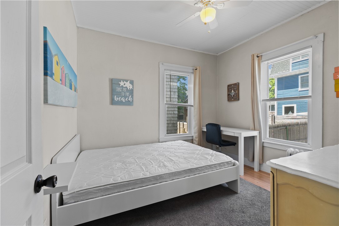 16 Dean Avenue, Unit 2 Newport, RI 02840 - Photo 7 of 21