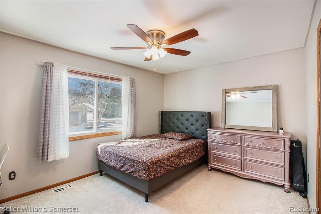 569 Sunlight Drive Rochester, MI 48309 - Photo 19 of 25