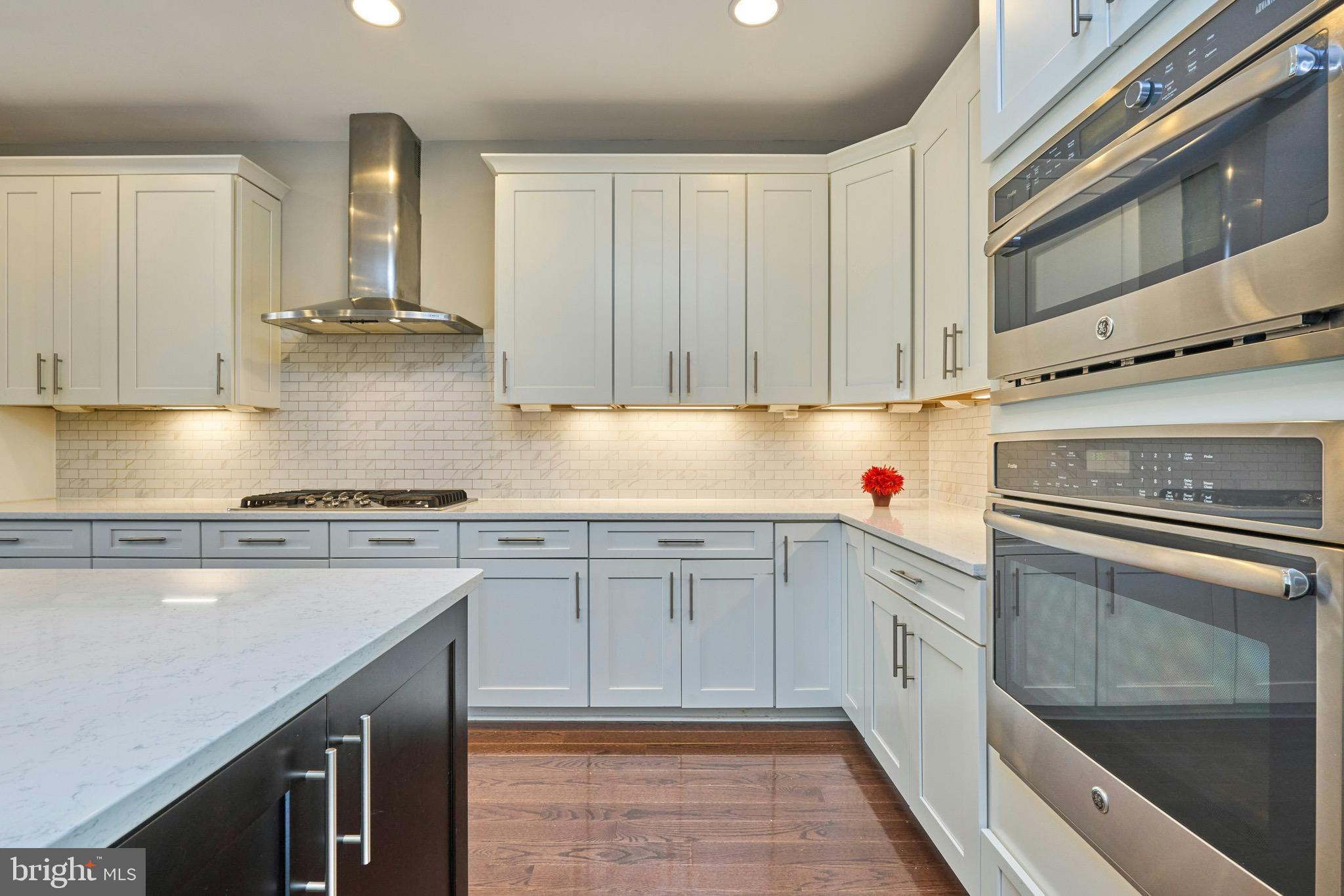 2358 Chadlington Road Falls Church, VA 22043 - Photo 27 of 56
