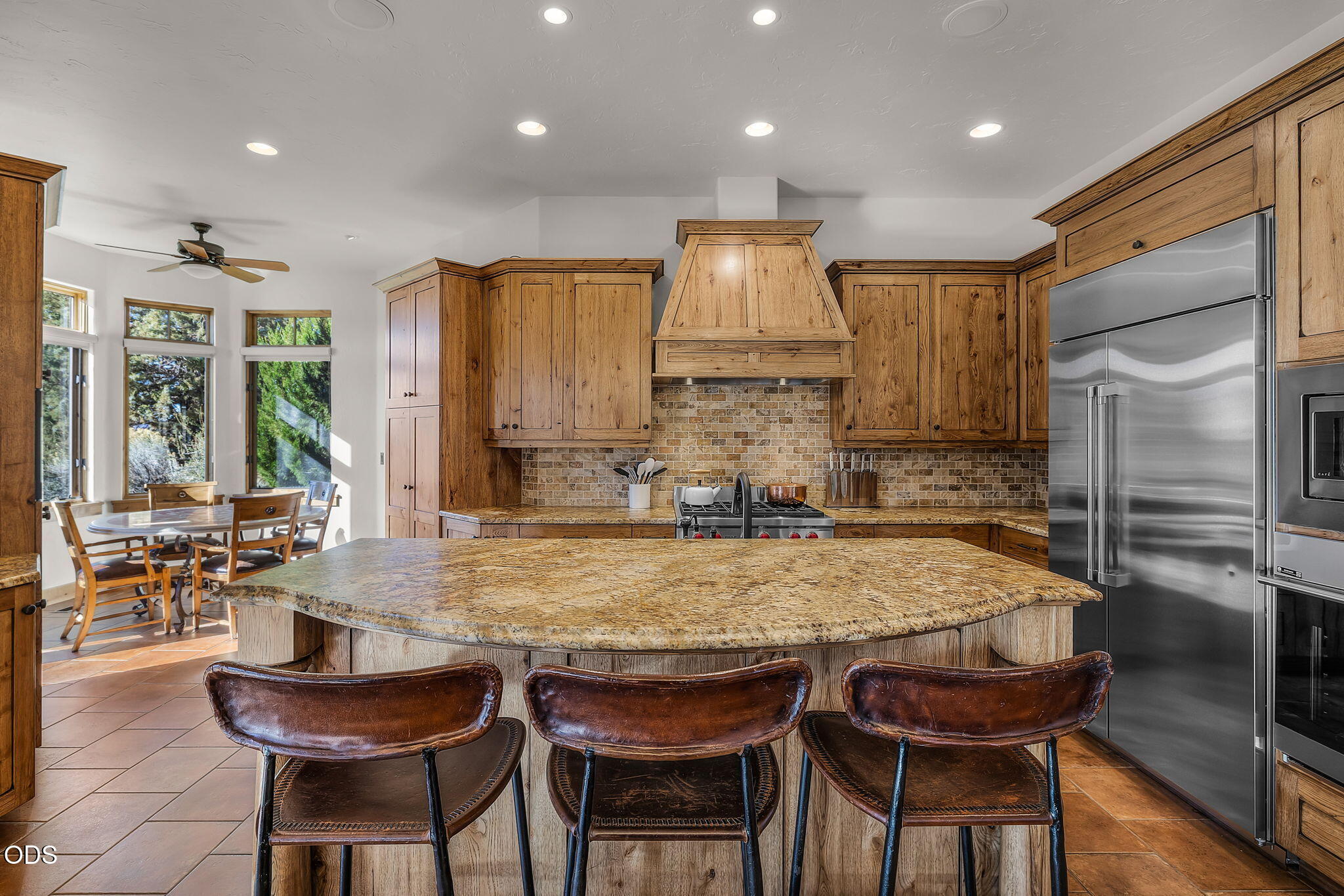 22887 Ghost Tree Lane Bend, OR 97701 - Photo 15 of 62