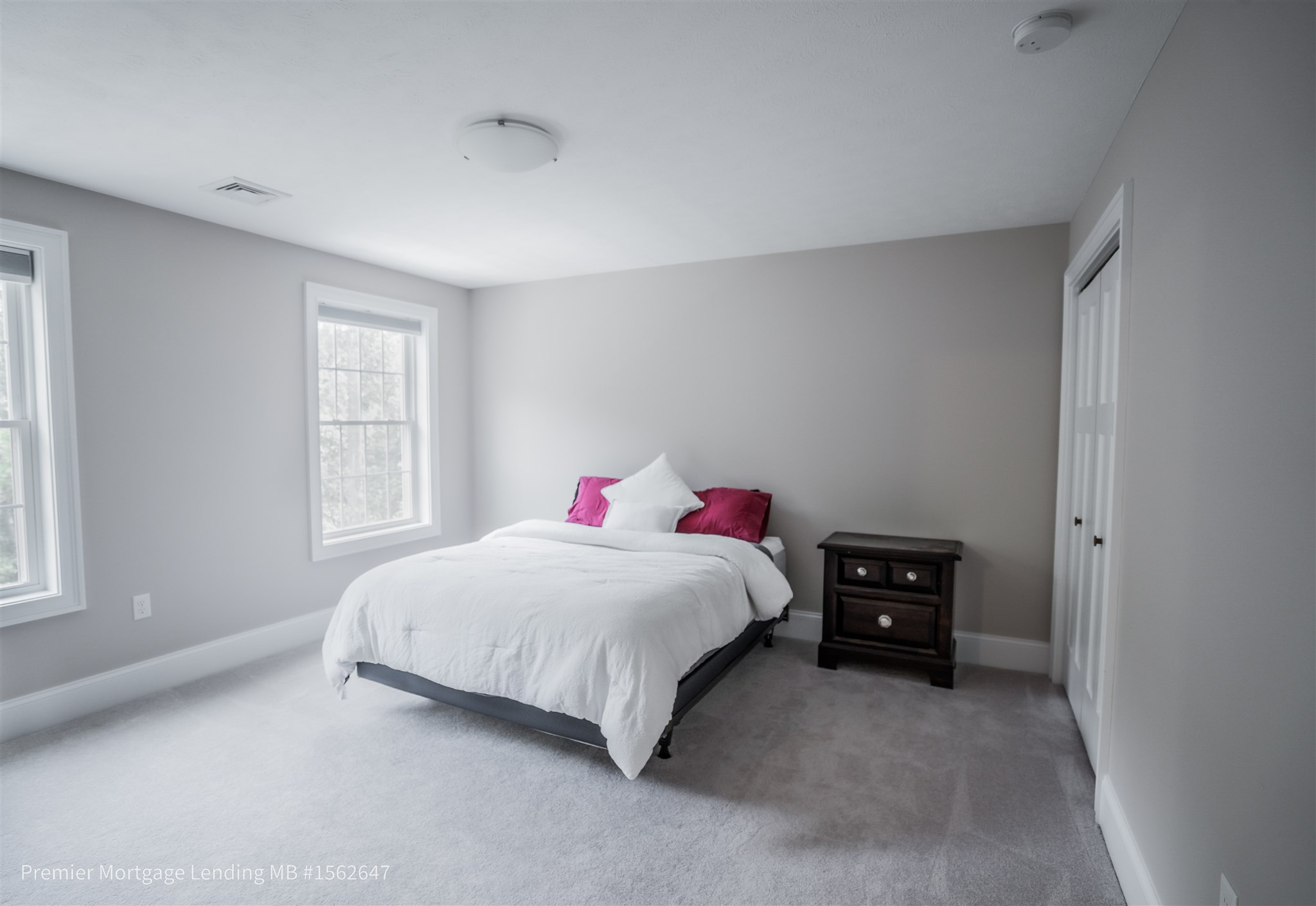 28 London Bridge Road Windham, NH 03087 - Photo 19 of 36