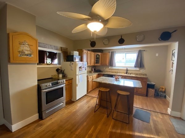 188 Thompson Road Webster, MA 01570 - Photo 5 of 15 Gallery Image 5