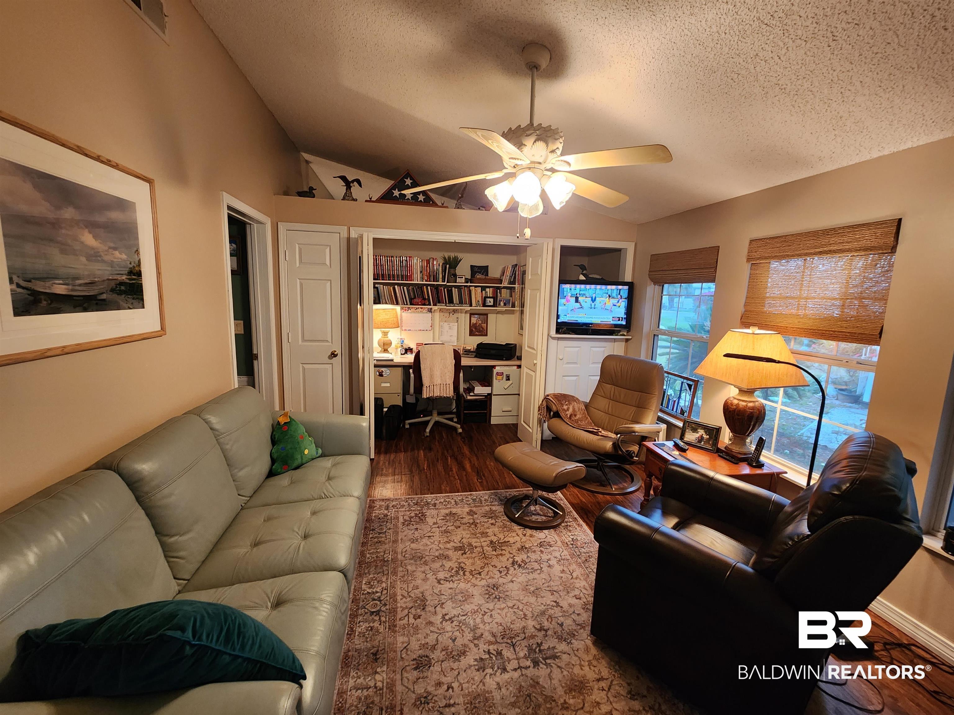 440 Elberta Loop Lillian, AL 36549 - Photo 12 of 40 Den/office