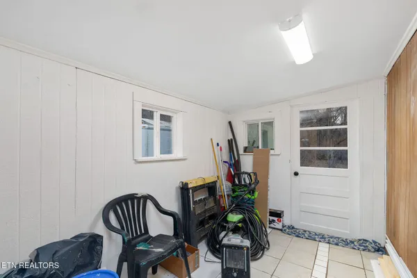 a view of entryway with livingroom and furniture