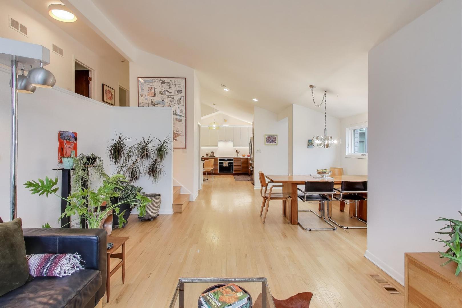 321 Ferndale Road Glenview, IL 60025 - Photo 10 of 30 a living room with furniture and a table