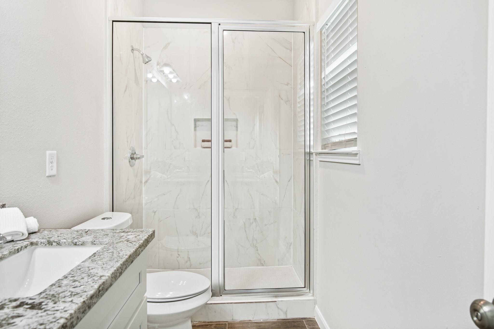 5911 Westover Street Houston, TX 77033 - Photo 12 of 21