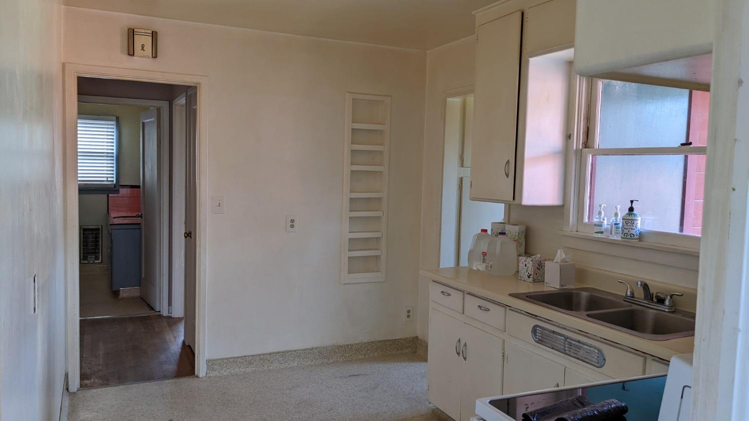 172 East Myrtle Avenue Reedley, CA 93654 - Photo 16 of 24 Gallery Image 16