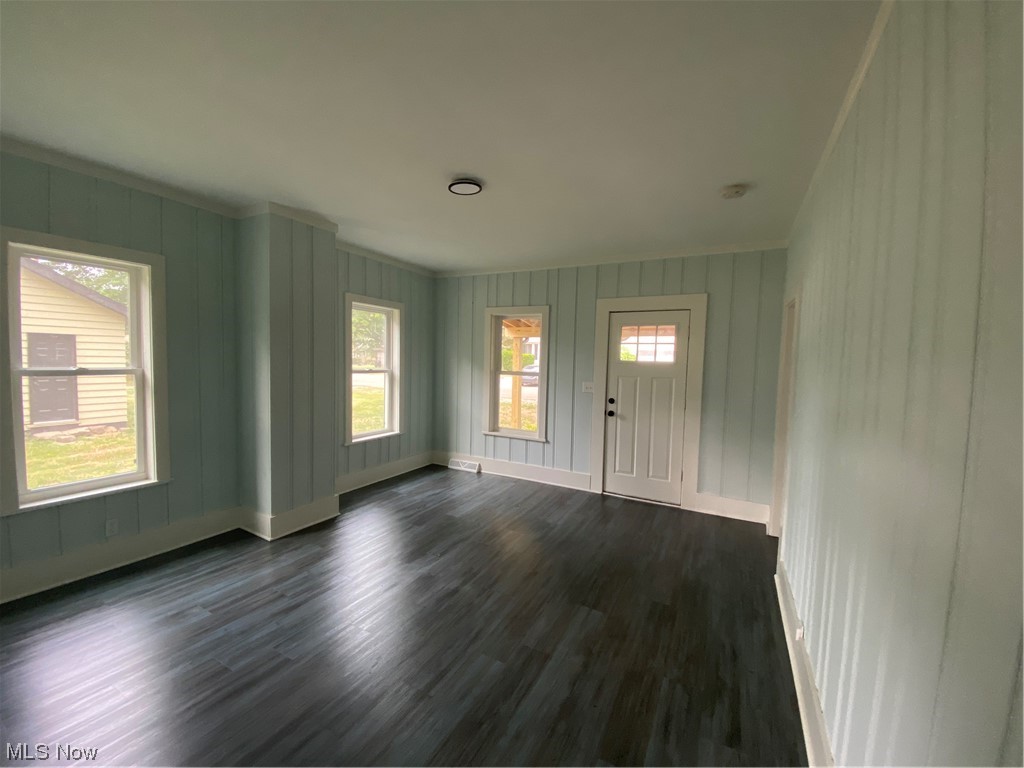 7588 Middle Street Clinton, OH 44216 - Photo 6 of 15