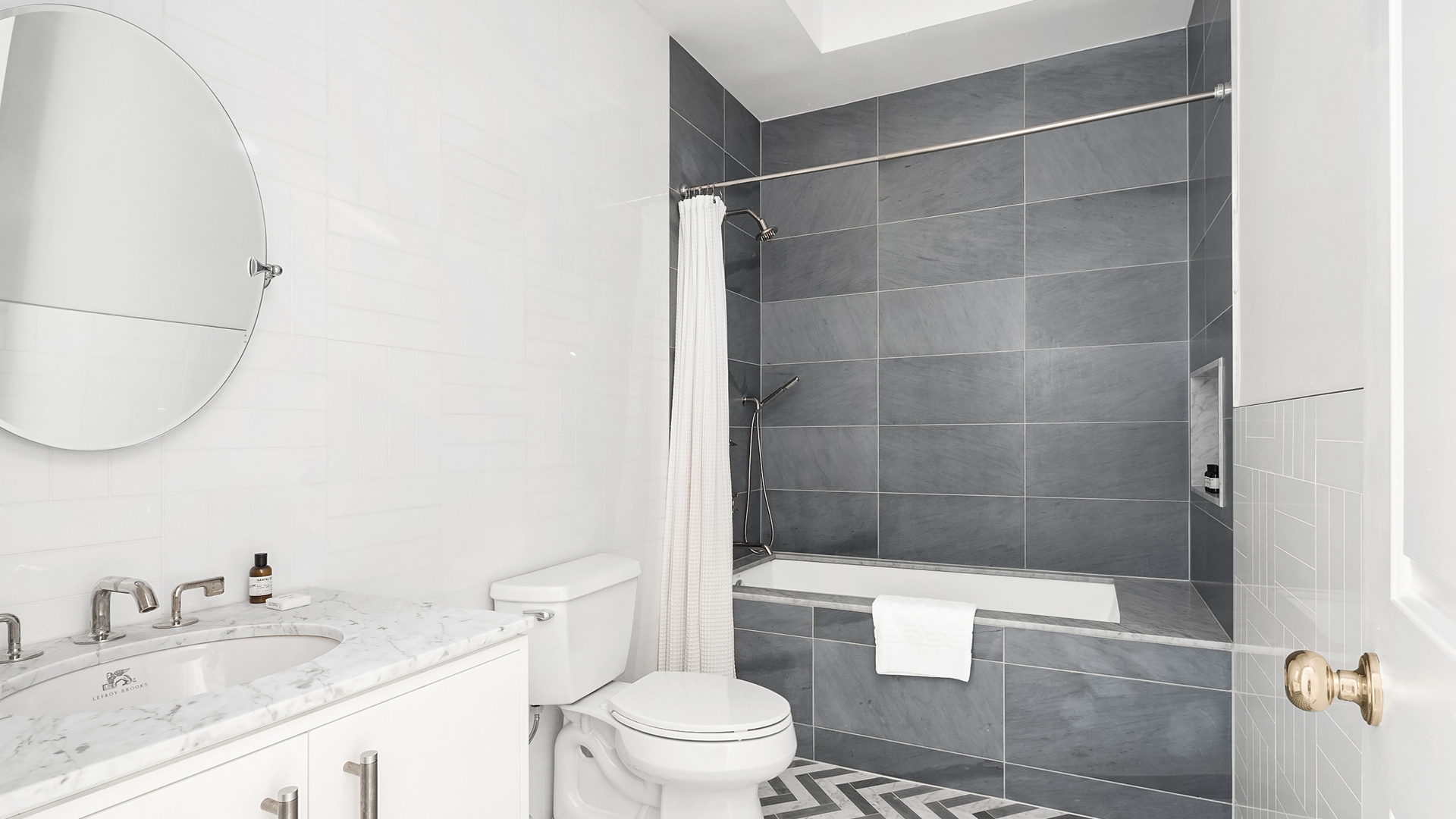 235 East 72nd Street Manhattan, NY 10021 - Photo 11 of 13