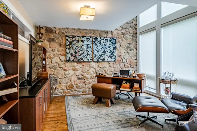 $1,400,000 | 1256 Round Hill Road, Bryn Mawr, PA 19010