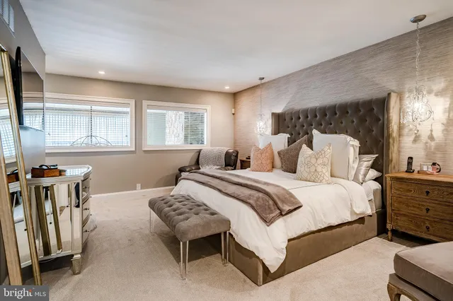 $1,400,000 | 1256 Round Hill Road, Bryn Mawr, PA 19010