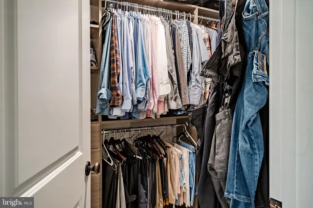 $1,400,000 | 1256 Round Hill Road, Bryn Mawr, PA 19010