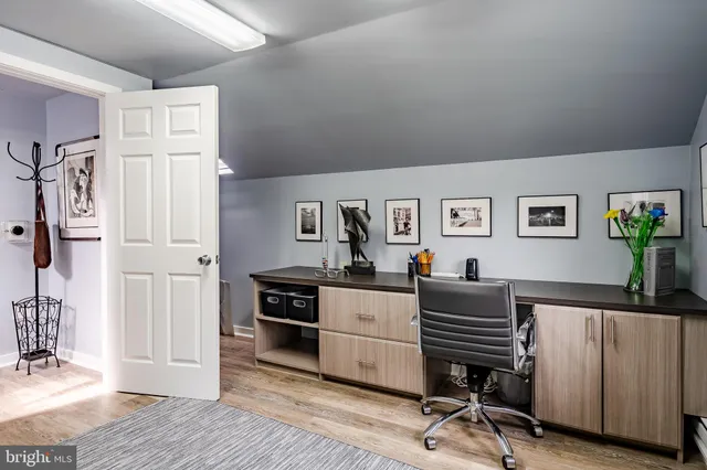 $1,400,000 | 1256 Round Hill Road, Bryn Mawr, PA 19010