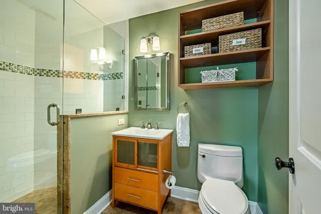 $1,400,000 | 1256 Round Hill Road, Bryn Mawr, PA 19010