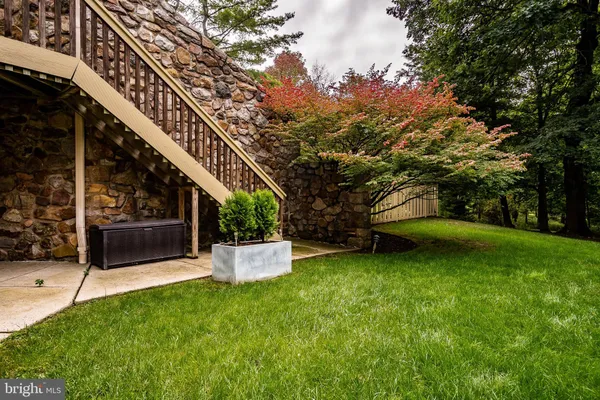 $1,400,000 | 1256 Round Hill Road, Bryn Mawr, PA 19010
