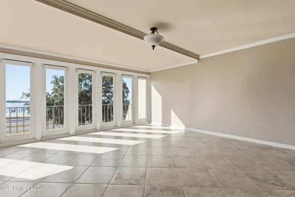 $344,900 | 520 Beach Boulevard, Unit 405, Biloxi, MS 39530