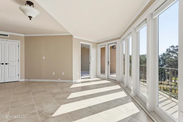 $344,900 | 520 Beach Boulevard, Unit 405, Biloxi, MS 39530