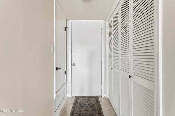 $344,900 | 520 Beach Boulevard, Unit 405, Biloxi, MS 39530