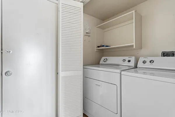 $344,900 | 520 Beach Boulevard, Unit 405, Biloxi, MS 39530