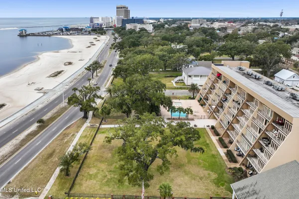 $344,900 | 520 Beach Boulevard, Unit 405, Biloxi, MS 39530