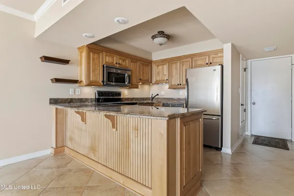 $344,900 | 520 Beach Boulevard, Unit 405, Biloxi, MS 39530