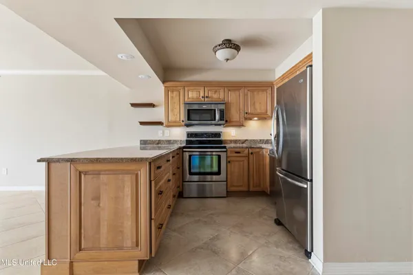 $344,900 | 520 Beach Boulevard, Unit 405, Biloxi, MS 39530