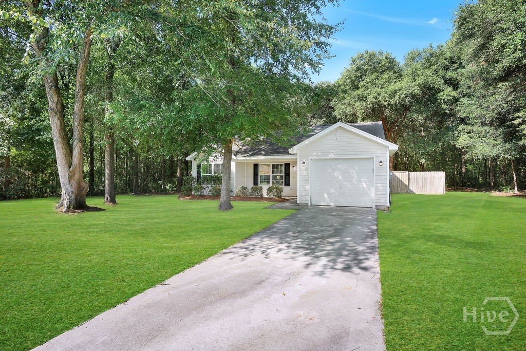 126 Sand Pine Court Springfield, GA 31329 - Photo 2 of 32