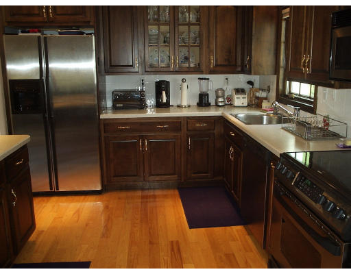 30 Worcester Road Peabody, MA 01960 - Photo 8 of 15 Gallery Image 8