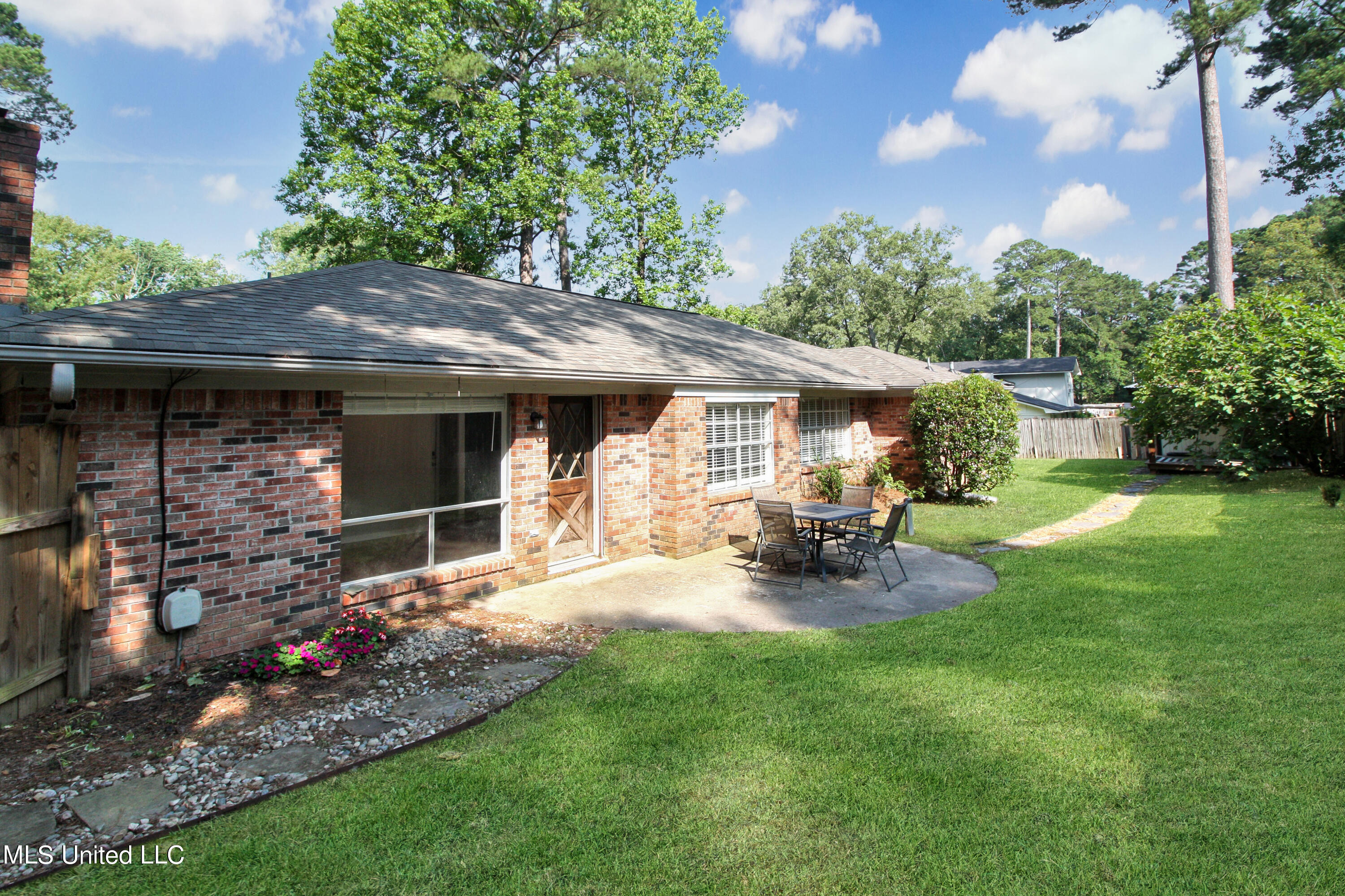 300 Bay Road Brandon, MS 39047 - Photo 13 of 28 IMG_2856