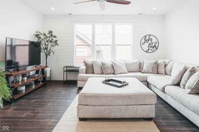 $475,000 | 826 East Minnesota Street, Indianapolis, IN 46203