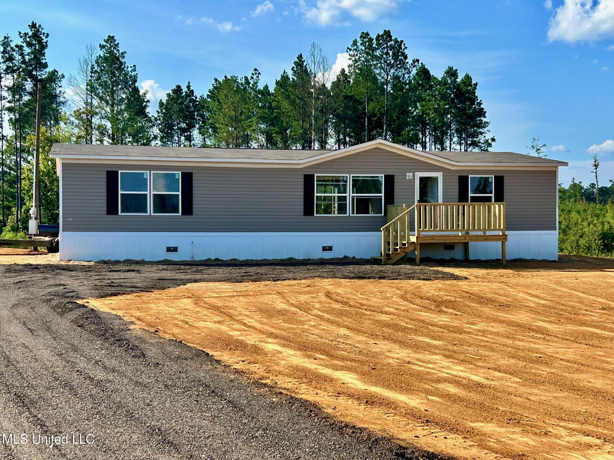 2456 Red Dog Road Carthage, MS 39051 - Photo 2 of 20 IMG_3103