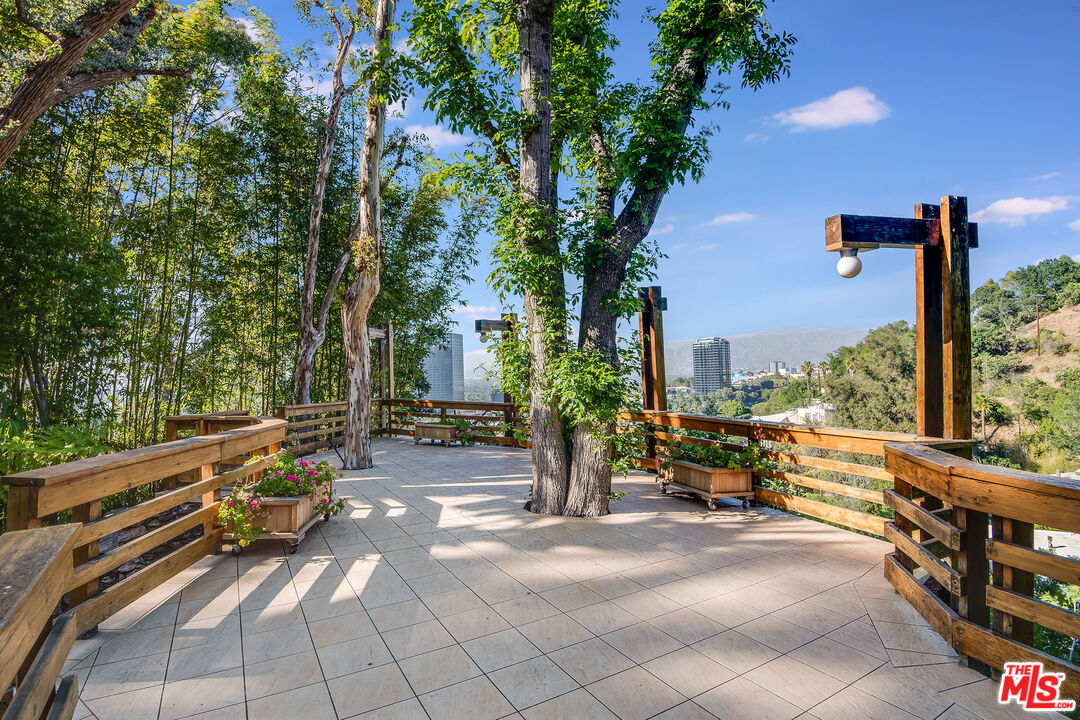 3572 Multiview Drive Los Angeles, CA 90068 - Photo 22 of 51 a view of a street with sitting area