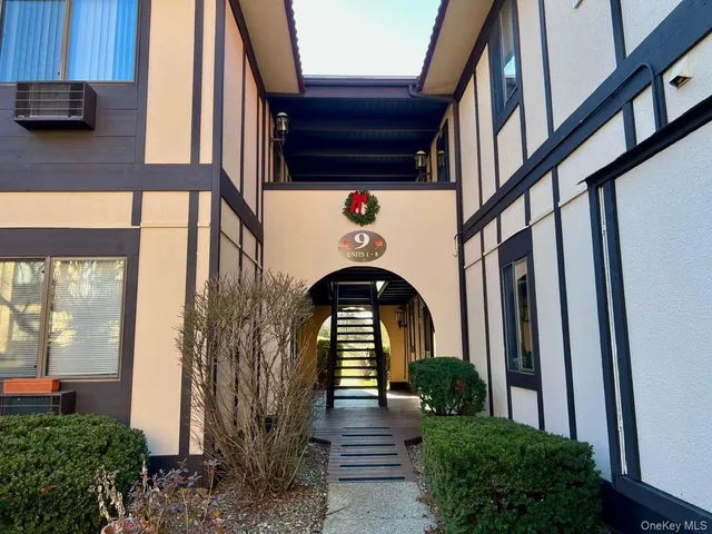 $349,900 | 9 Loudon Drive, Unit 6, Fishkill, NY 12524