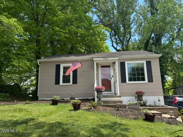 $165,000 | 344 Magnolia Drive, Bristol, VA 24201