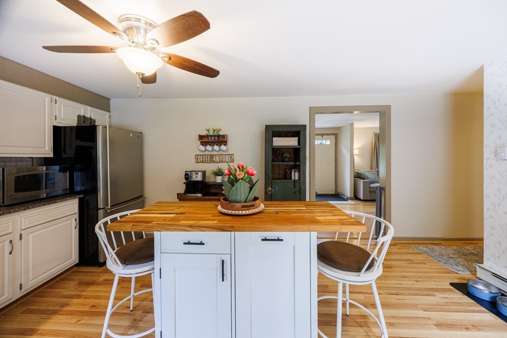 142 Squannacook Road Shirley, MA 01464 - Photo 12 of 37