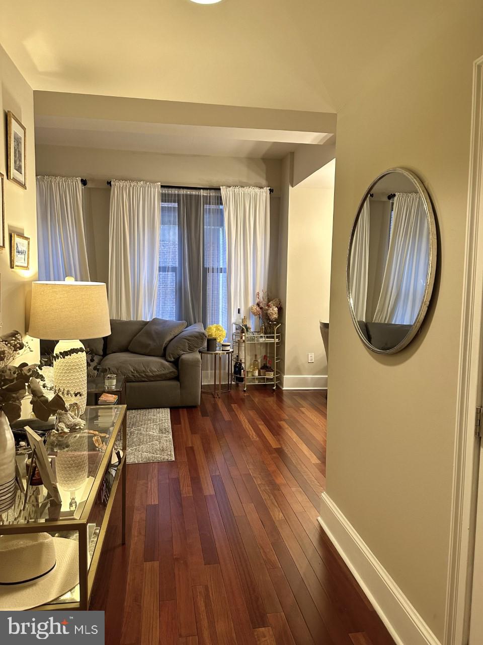 1500 Chestnut Street, Unit 8I Philadelphia, PA 19102 - Photo 5 of 13