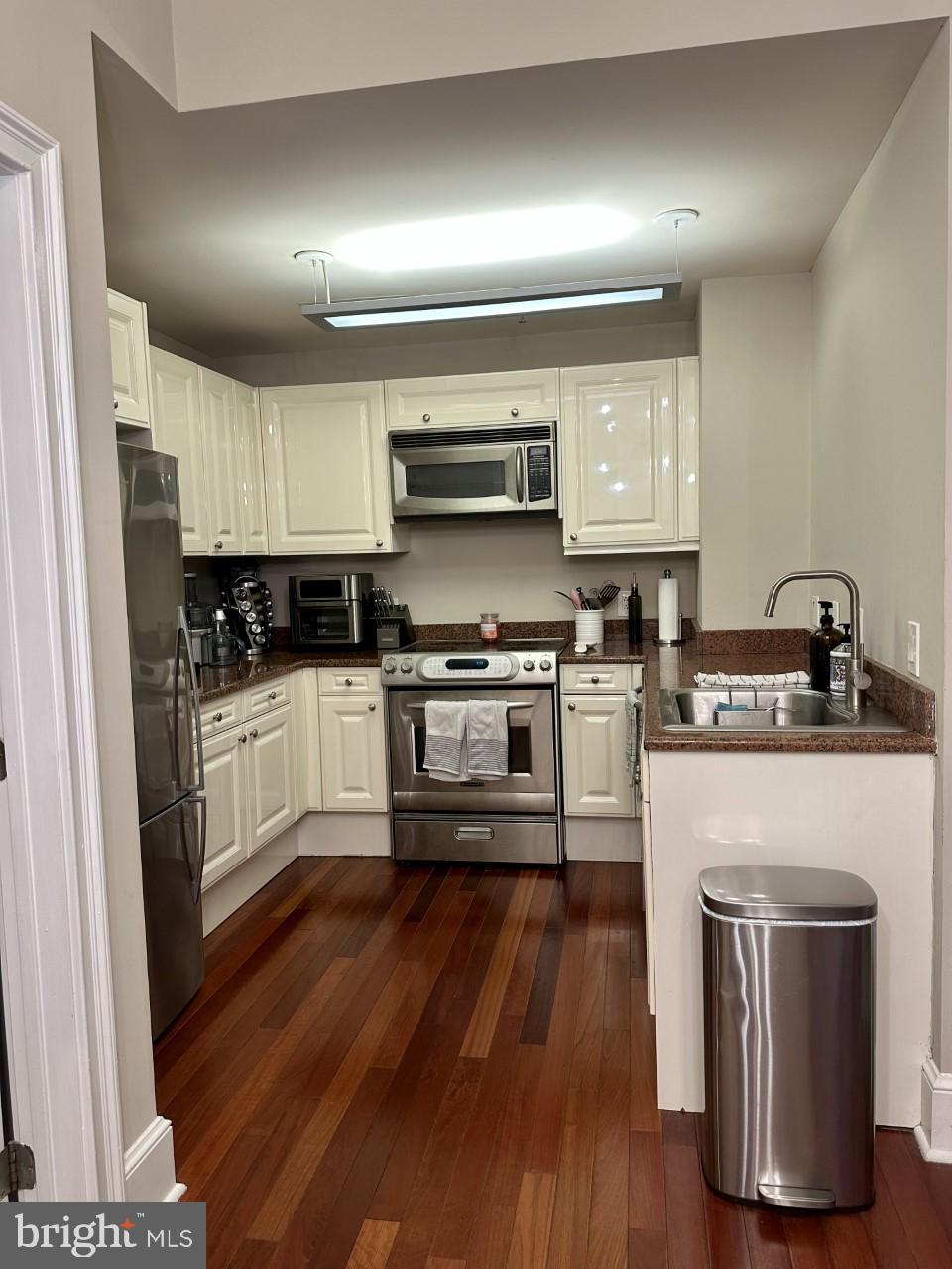 1500 Chestnut Street, Unit 8I Philadelphia, PA 19102 - Photo 8 of 13