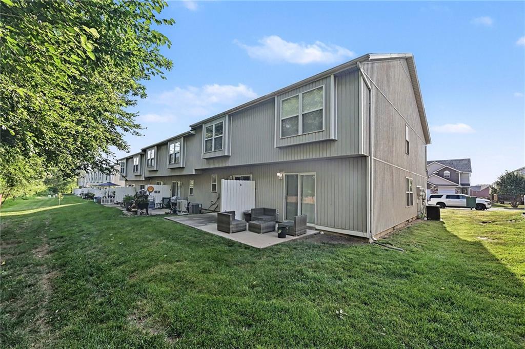 210 North Pointe Lane Raymore, MO 64083 - Photo 24 of 32