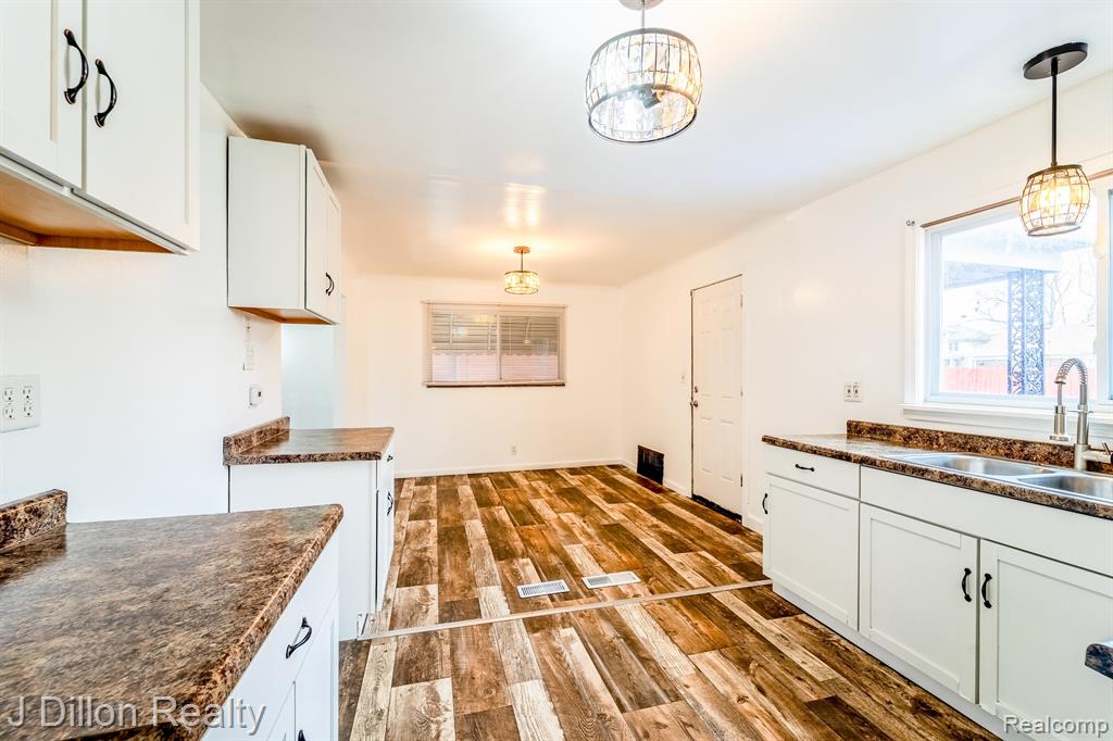 99 Chestnut Street River Rouge, MI 48218 - Photo 18 of 50