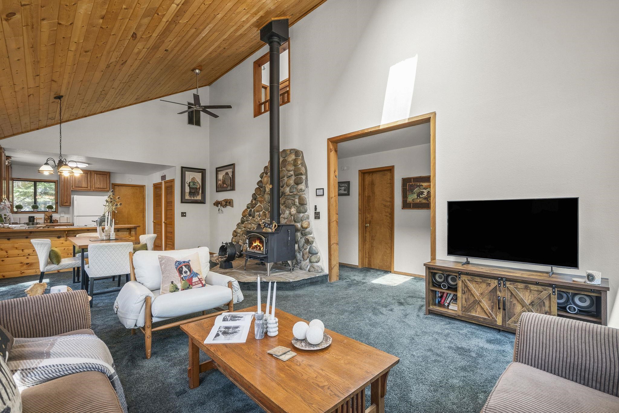 12331 Bennett Flat Road Truckee, CA 96161 - Photo 7 of 28
