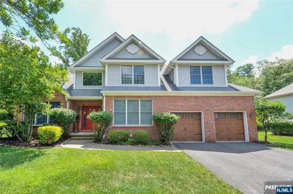 $1,399,000 | 1 Woods Edge Road, Old Tappan, NJ 07675