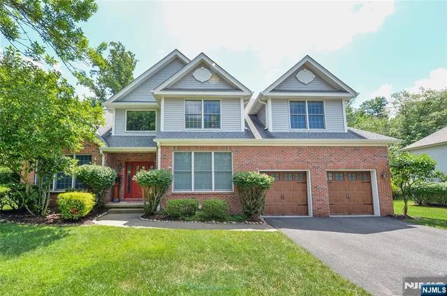 $1,399,000 | 1 Woods Edge Road, Old Tappan, NJ 07675